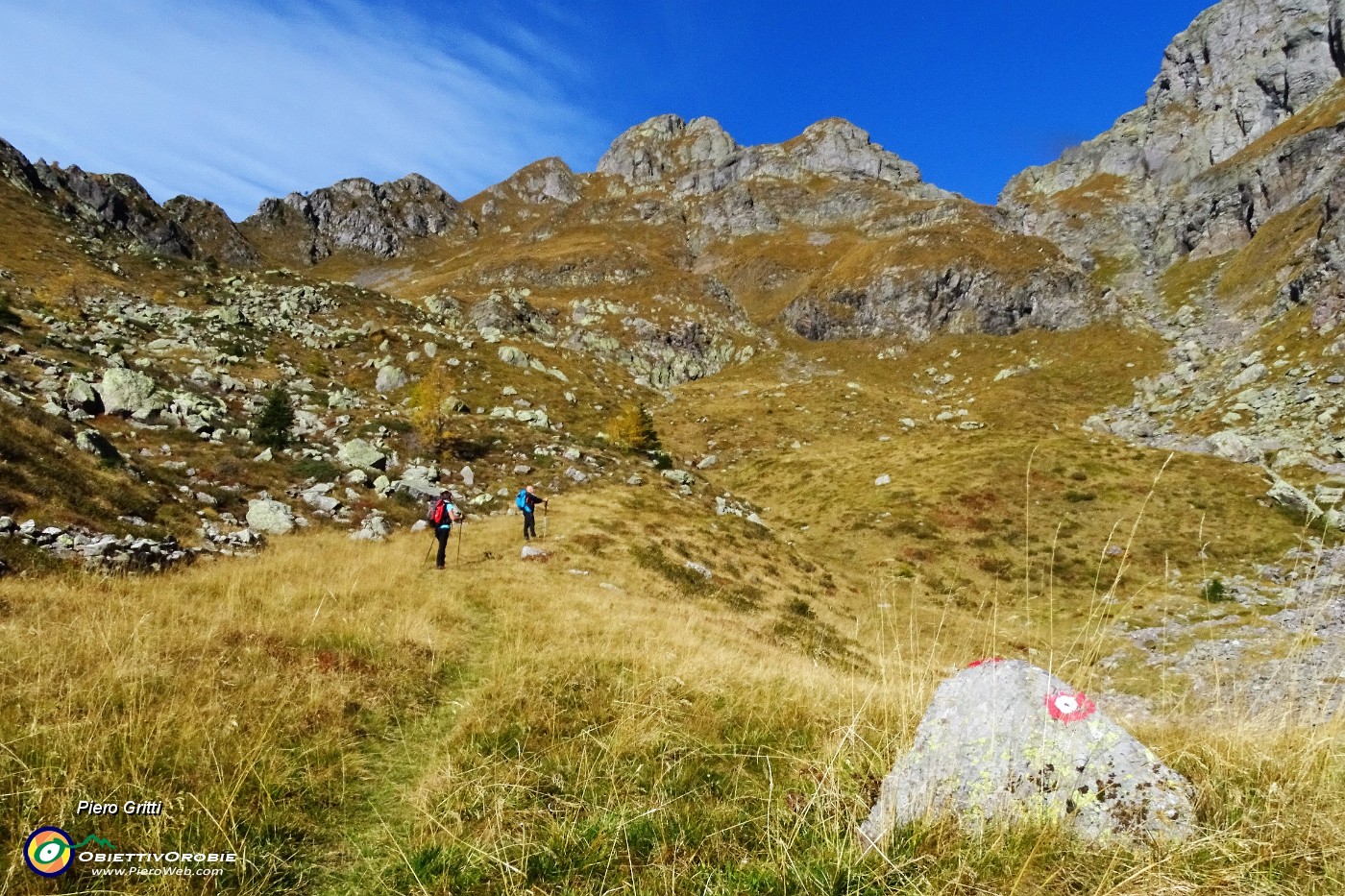 33 Salendo l'Alpeggio di Valle Pianella.JPG